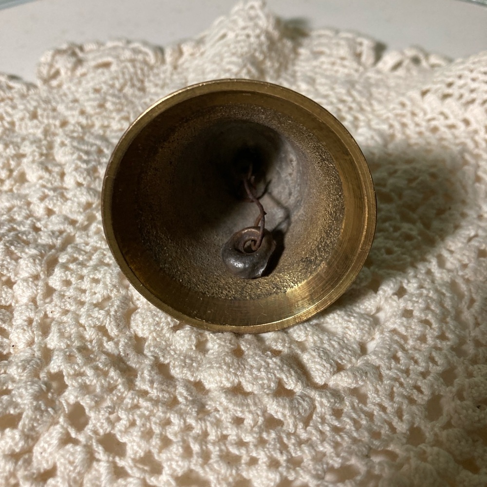 Vintage Brass Bell with Bird Design - Picture 5 of 5